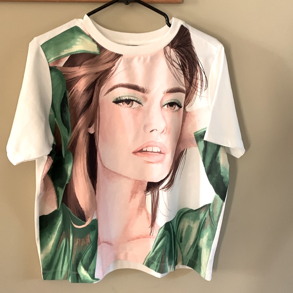Graphic tees( New)